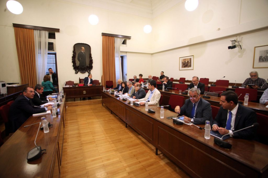 Ξεκινάει η Εξεταστική για τα δάνεια των κομμάτων – Ποιοί θα είναι οι πρώτοι μάρτυρες
