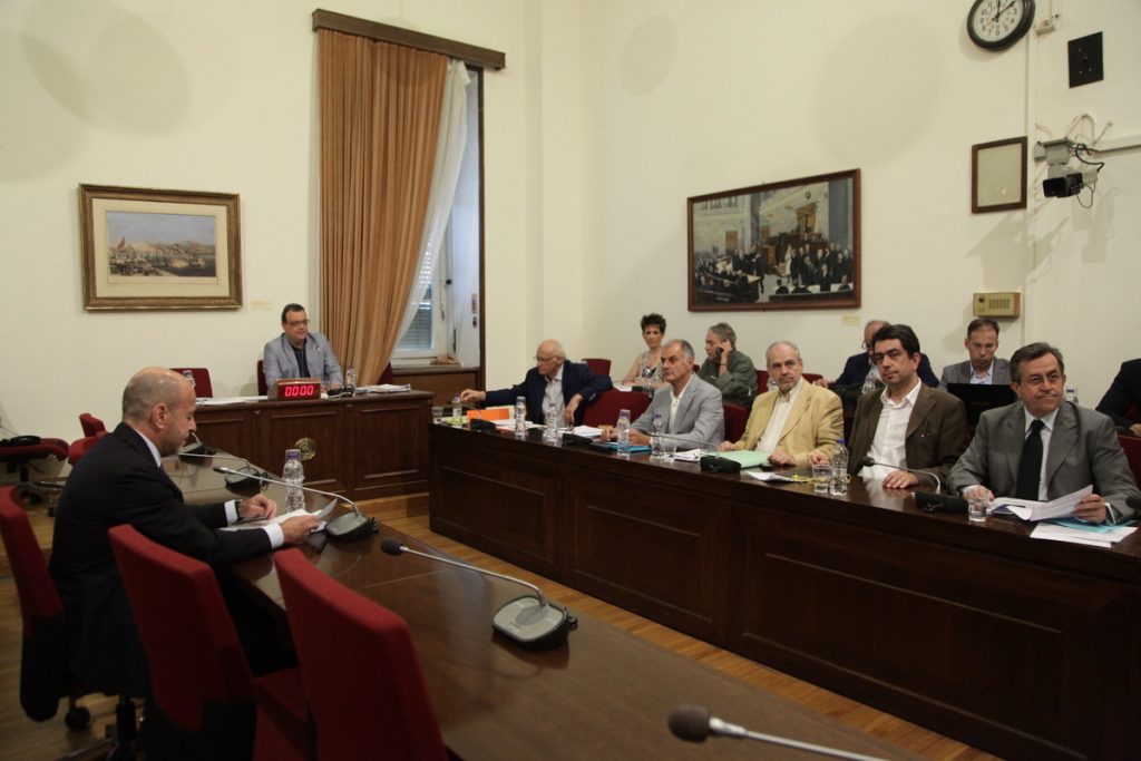 Χάος στην Εξεταστική – Φώναζαν οι βουλευτές του ΣΥΡΙΖΑ όταν ο Σταμάτης είπε: Καλά κάναμε και κλείσαμε την ΕΡΤ – Τα δάνεια του Αλαφούζου