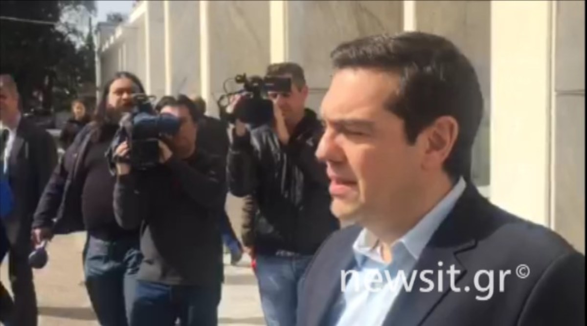 Τσίπρας στην κηδεία Κούνδουρου