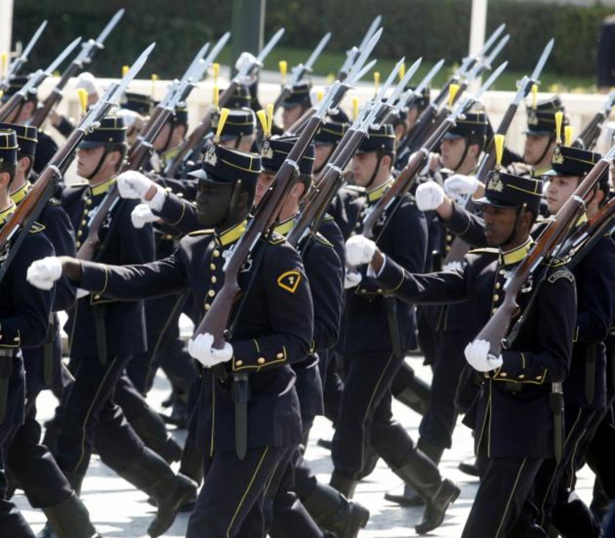 Γένος και στρατιωτικές σχολές – Η “μάχη” συνεχίζεται