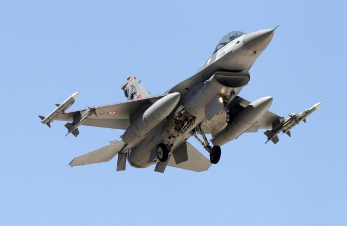 Παραβιάσεις τουρκικών F-16 και εμπλοκές με ελληνικά μαχητικά