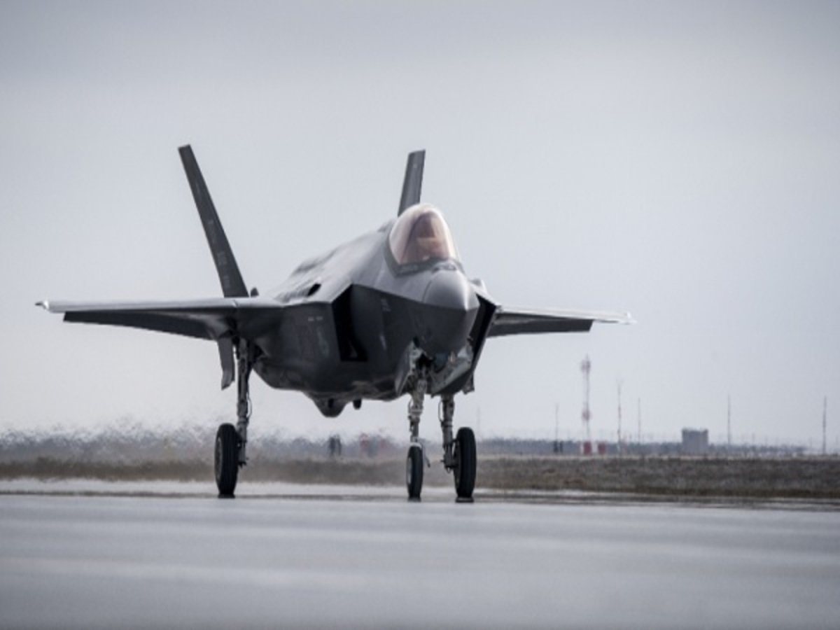Δείτε εντυπωσιακές φωτογραφίες από δοκιμές του F35