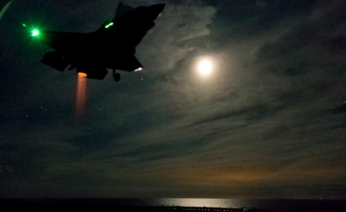 F 35: Νυχτερινές αποστολές (VIDEO)