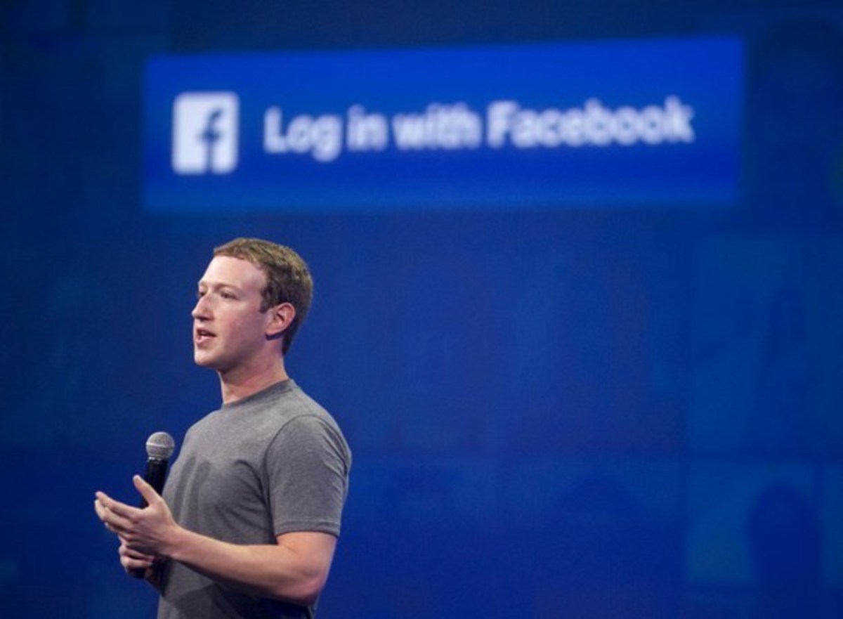 Tο Facebook ανεβάζει το κατώτατο όριο των ωρομίσθιων υπαλλήλων