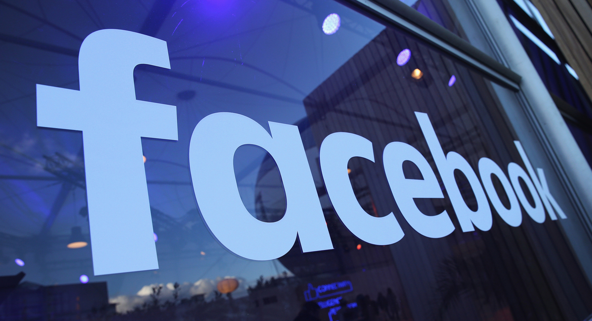 Facebook: Ποιες πληροφορίες δεν πρέπει να έχετε στο προφίλ σας;