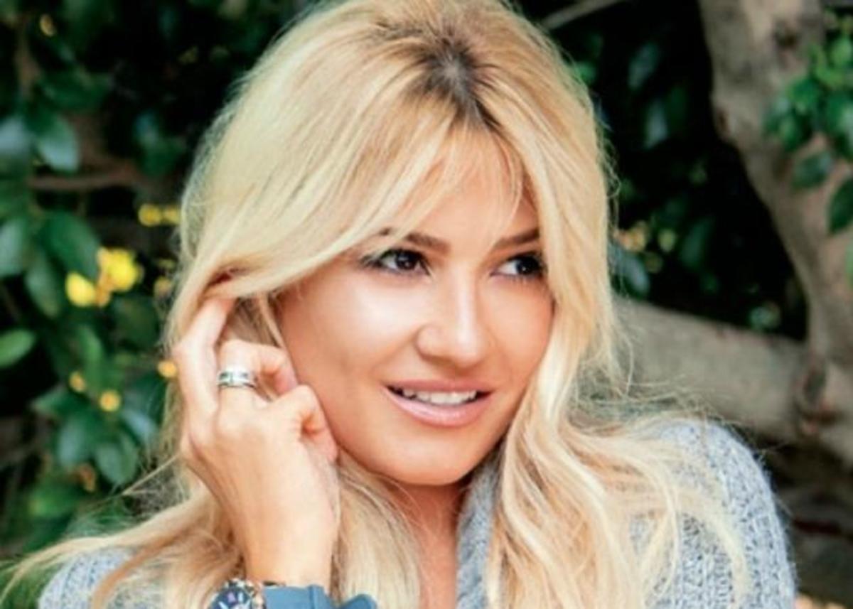 Φαίη Σκορδά: Μας δείχνει το αγαπημένο παιδικό της παιχνίδι! ΦΩΤΟ