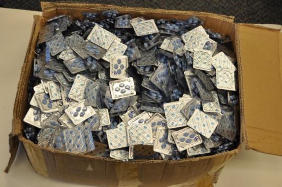 Ήθελαν να γεμίσουν την Αθήνα μαϊμού viagra!