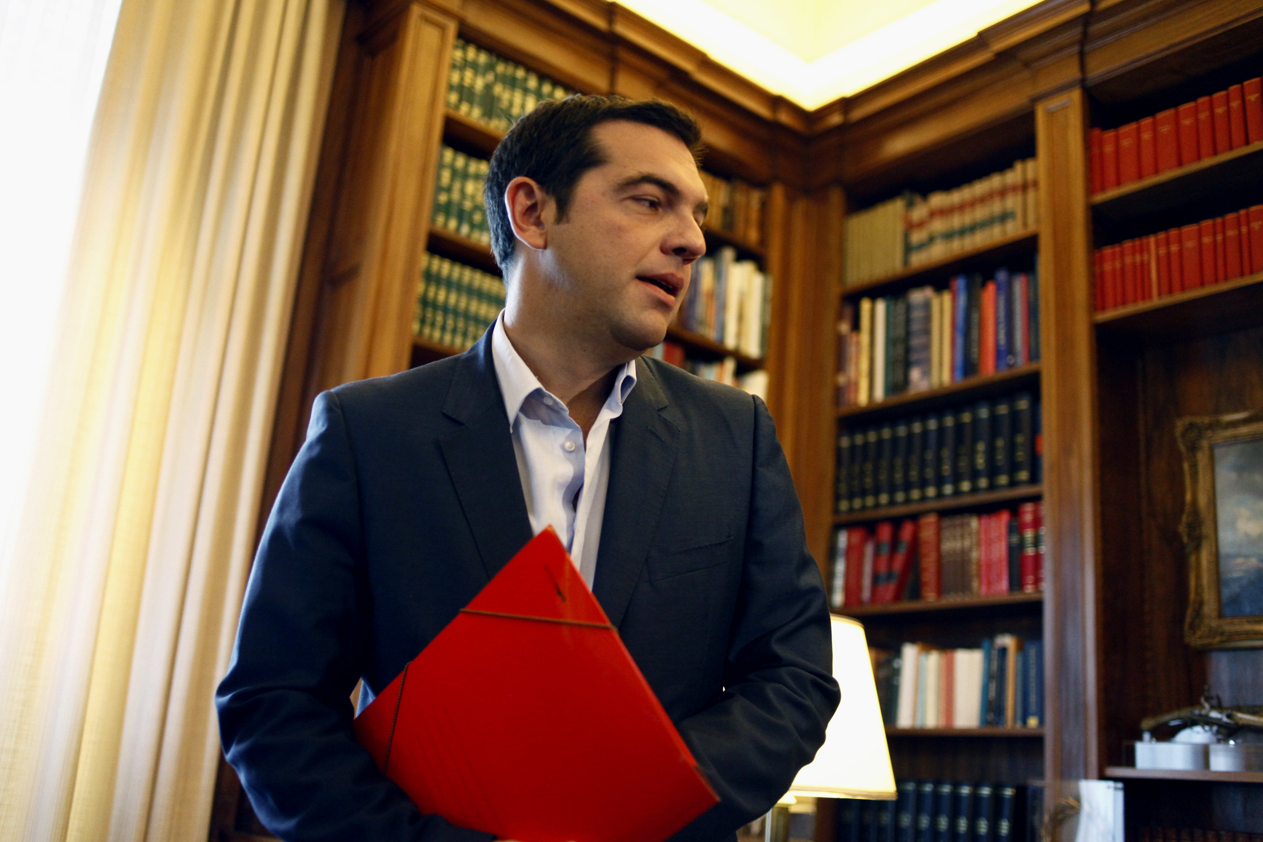 Ο Αλέξης Τσίπρας και ο κόκκινος φάκελος