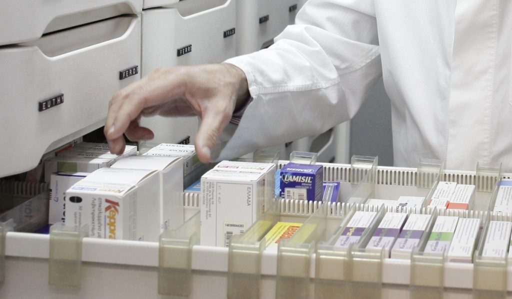 Στο εδώλιο να καθήσουν γιατρός και φαρμακοποιός για παράνομες συνταγογραφήσεις στη Θεσσαλονίκη προτείνει εισαγγελέας