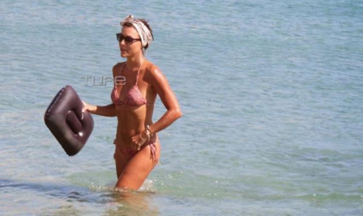 Σίσσυ Φειδά: Ερωτευμένη στη Μύκονο! Φωτογραφίες