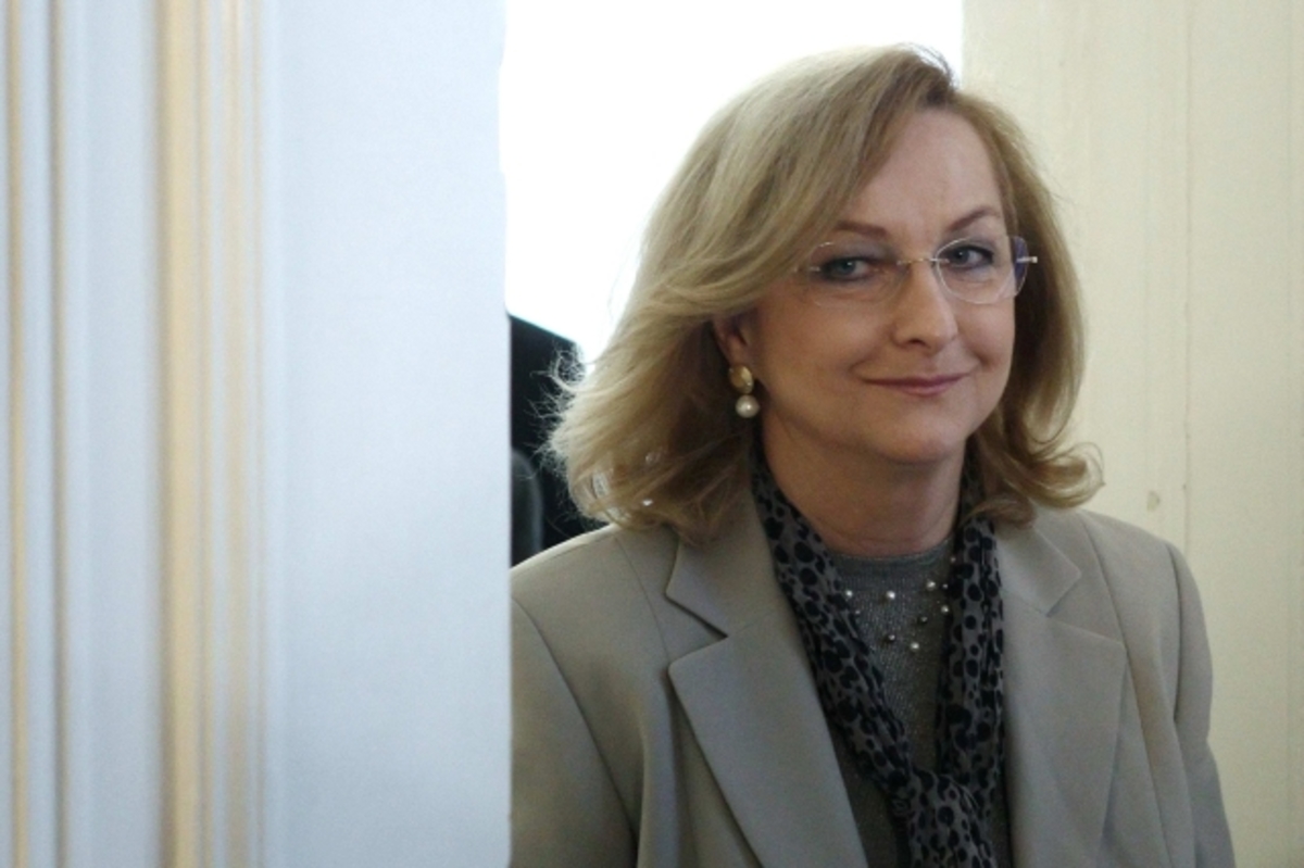 «Δε συζητάμε τώρα έξοδο της Ελλάδας από το ευρώ» λέει τώρα η Φέκτερ