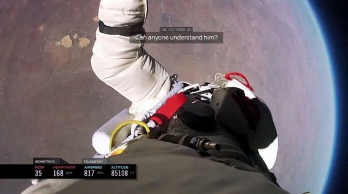 Νέο συγκλονιστικό βίντεο του Felix Baumgartner με το άλμα του από το διάστημα!