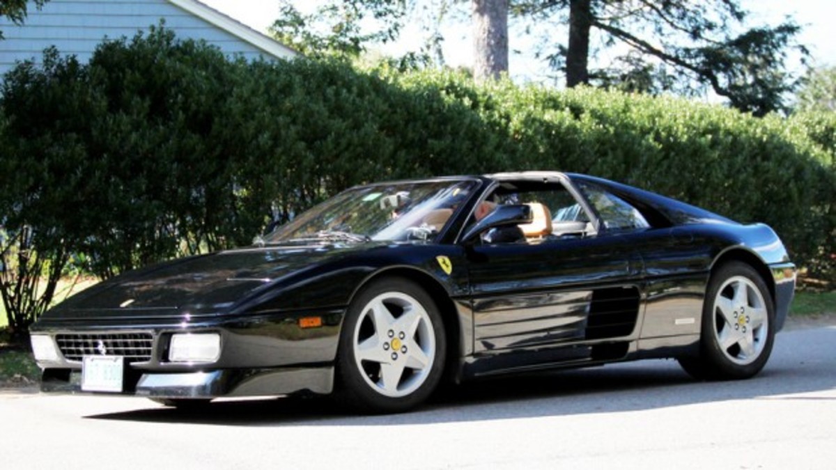 Έκλεψαν τη Ferrari μέρα μεσημέρι σε λιγότερο από ένα λεπτό (VIDEO)