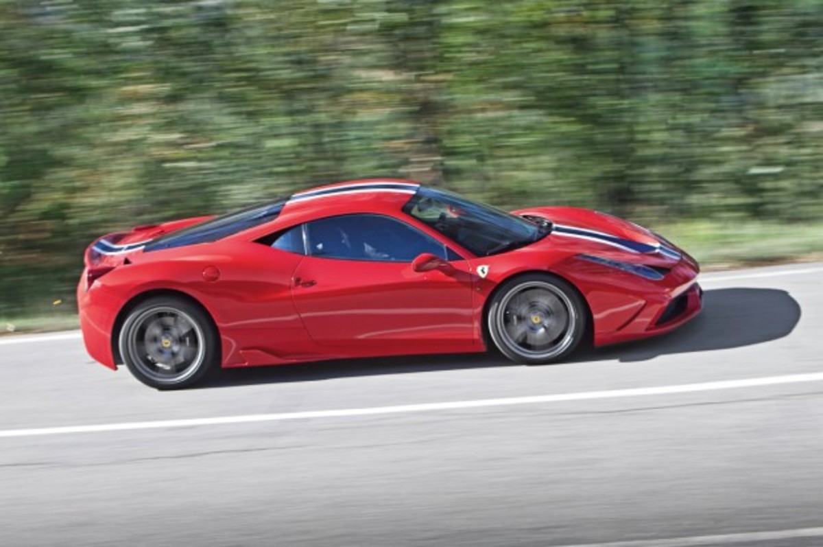 Χρυσές δουλειές για τη Ferrari, που προπώλησε την παραγωγή ενός χρόνου της 458 Speciale