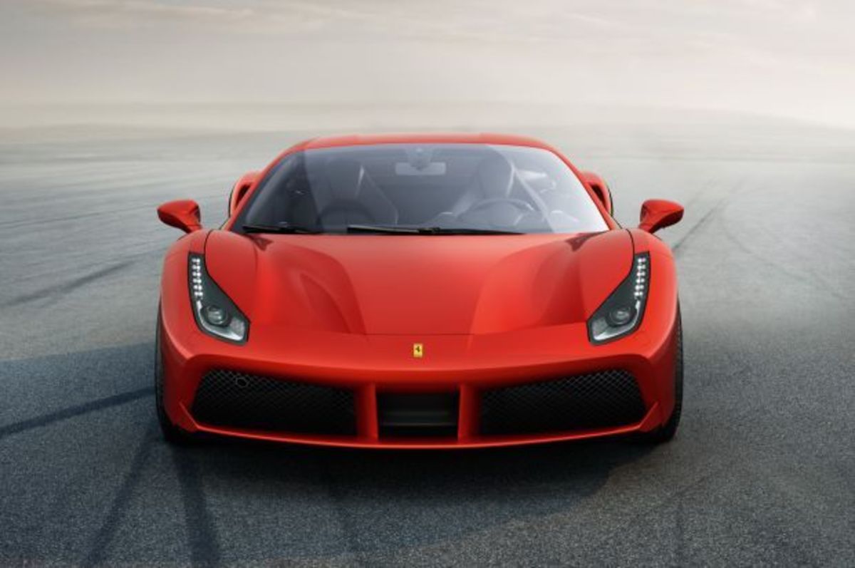 Η Ferrari αποκάλυψε τη νέα 488 GTB