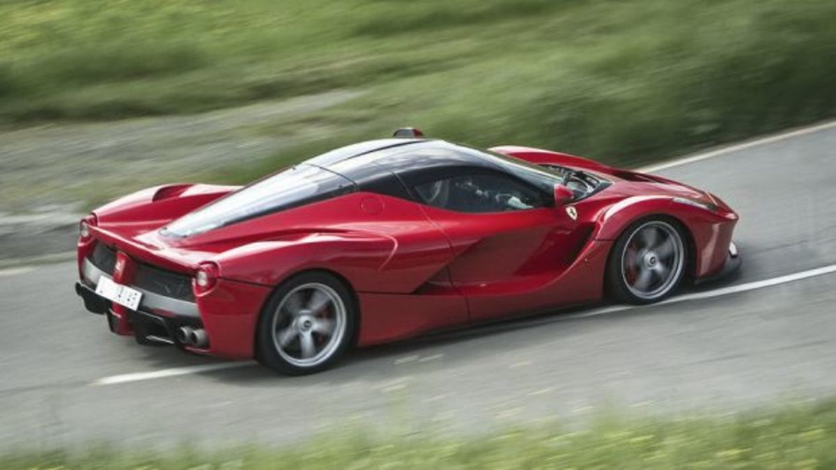 Θέλετε να επενδύσετε σε ένα supercar; Σ’ αυτά αξίζει να ρίξετε τα λεφτά σας!