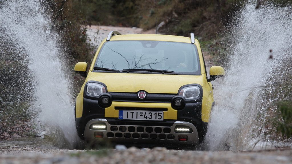 Δοκιμάζουμε το ανανεωμένο FIAT Panda 4×4 στη σκληροτράχηλη έκδοση Cross [pics]