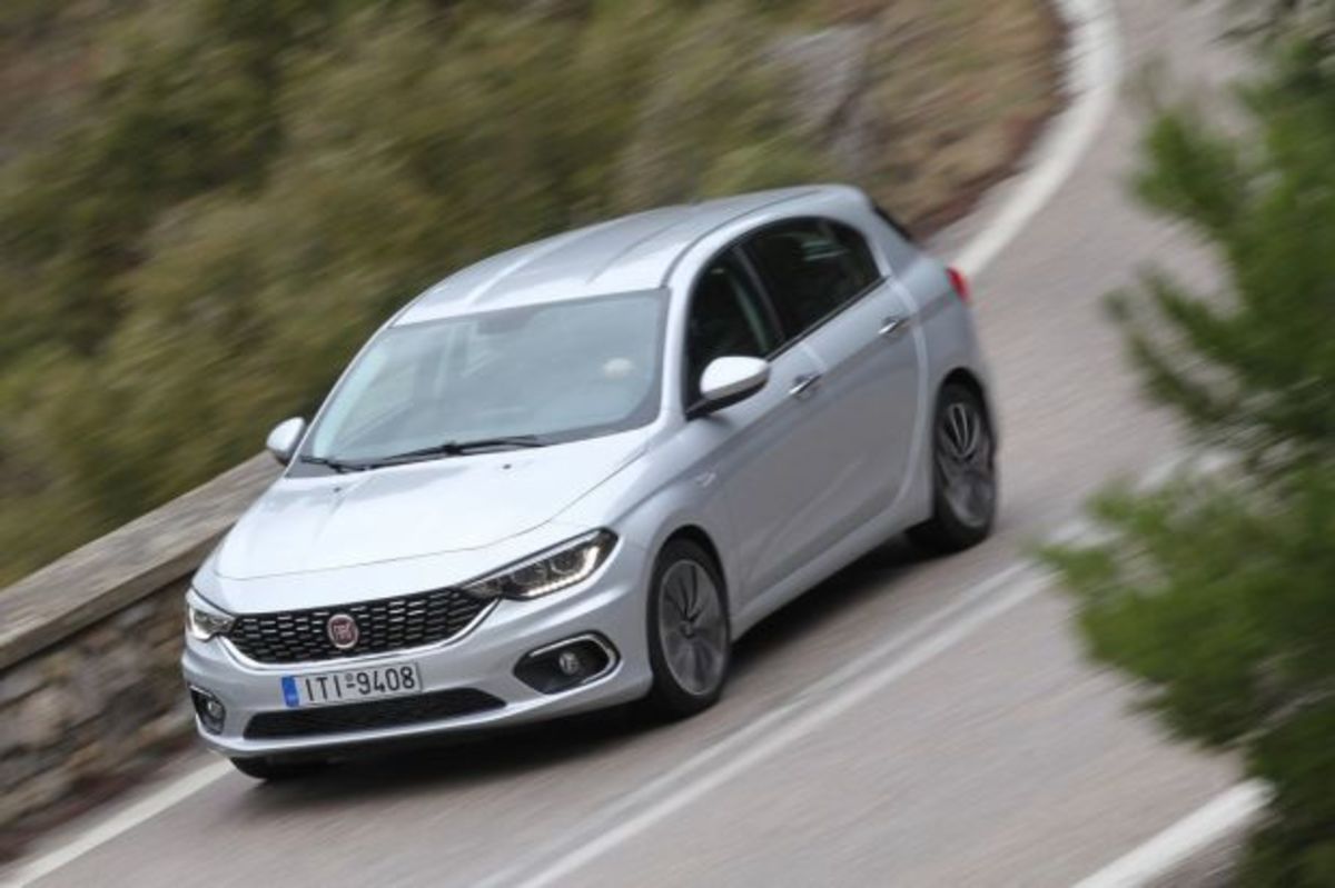 Σε απόγνωση οι ντίλερς της FIAT στην Ιταλία: Tους έστειλαν 6.000 Tipo που ποτέ δεν παρήγγειλαν!