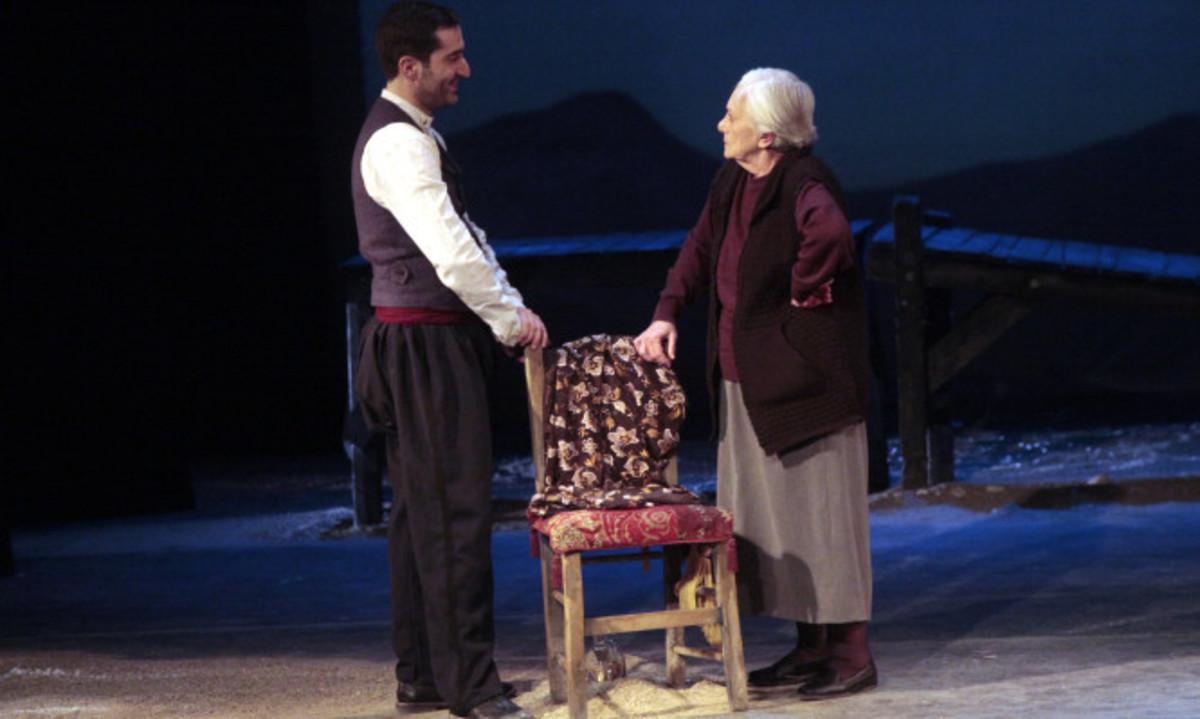 Συγκλονιστική παράσταση για την Φιλιώ Χαϊδεμένου [pics]