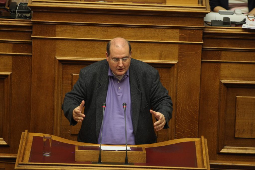 Βόμβες Φίλη! Ο Στουρνάρας προαλείφεται για πρωθυπουργός! Ανοιχτό το ενδεχόμενο να μην ψηφίσουν οι βουλευτές τα νέα μέτρα