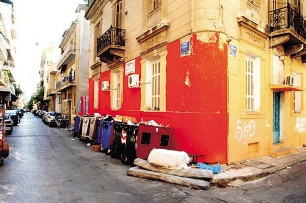 «Μεγάλωσα στη Φυλής παίζοντας μπάλα μπροστά στους οίκους ανοχής»