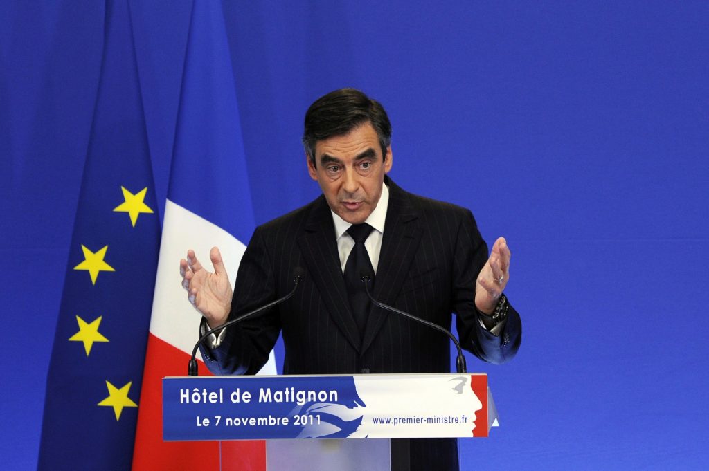 Ο Γάλλος πρωθυπουργός έδωσε συγχαρητήρια σε Παπανδρέου – Σαμαρά