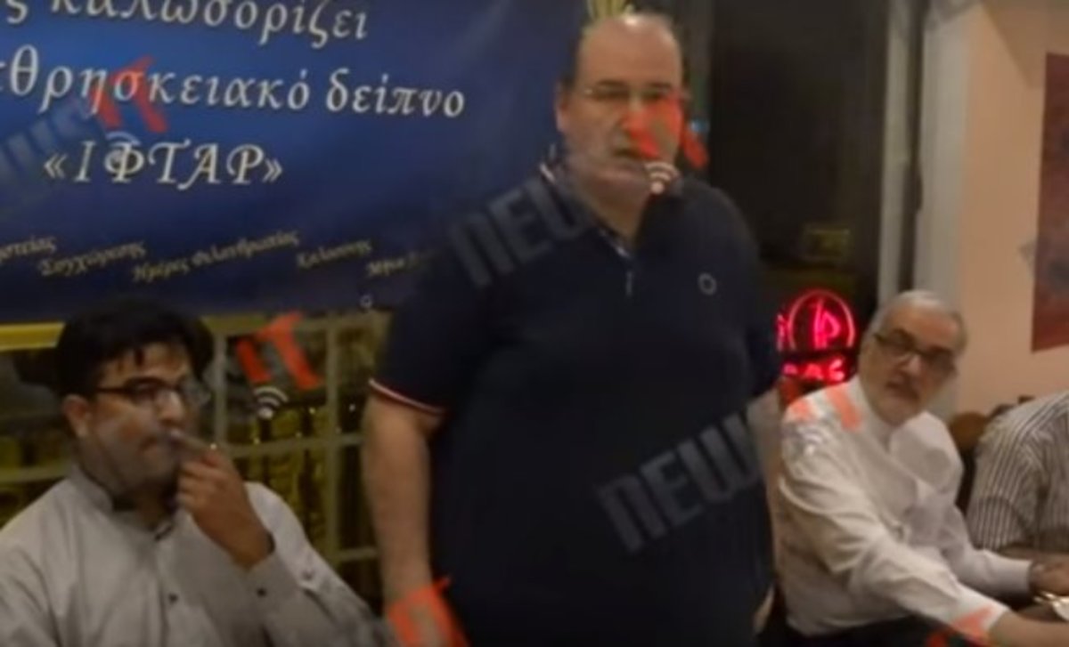 Φίλης σε διαθρησκειακό δείπνο