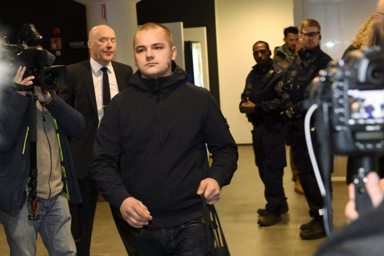 Ποινή – χάδι σε νεοναζί που σκότωσε αντιφασίστα στη Φινλανδία