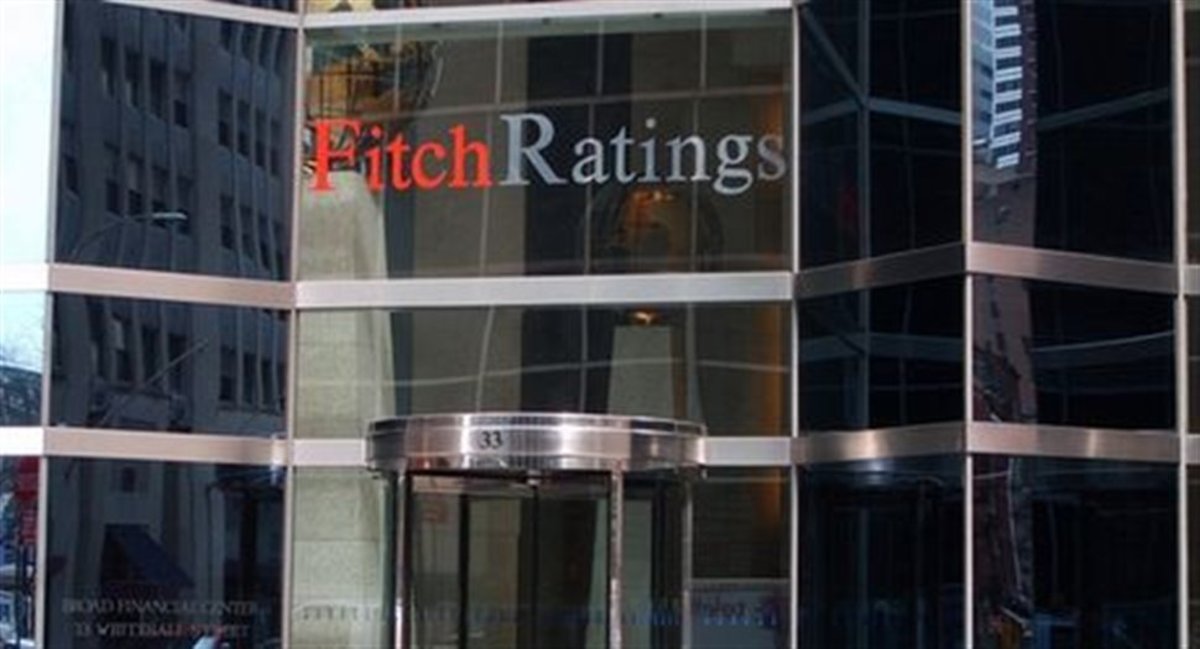 Fitch: Η Ελλάδα πέτυχε τους στόχους της το 2012, αλλά έχει… δρόμο για την ανάπτυξη