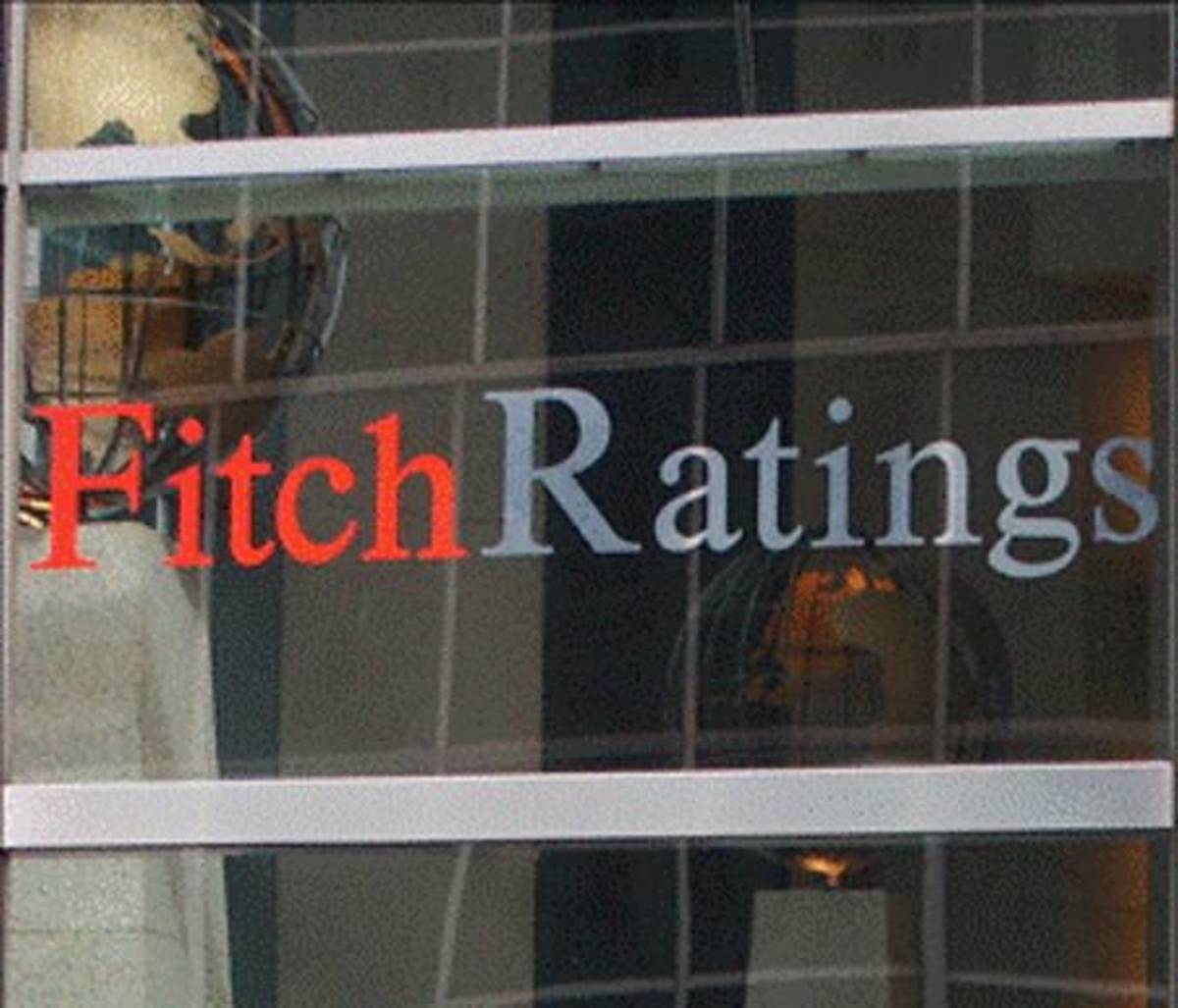 Fitch: αρνητικές οι προοπτικές για την Ελλάδα