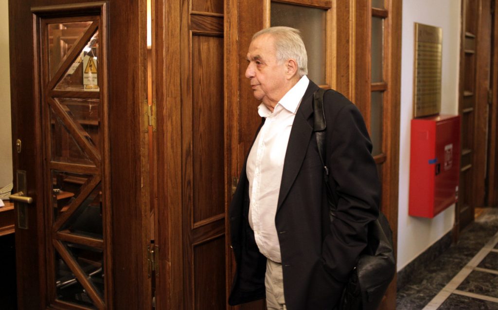 Προειδοποίηση Φλαμπουράρη για εκλογές σε περίπτωση μεγάλων διαρροών στη Βουλή – Η περίεργη στροφή για το ελληνικό χρέος