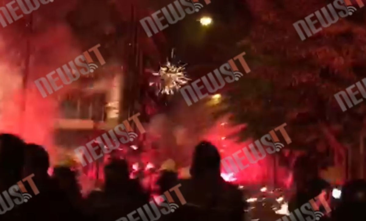 Φλέγεται το Κέντρο