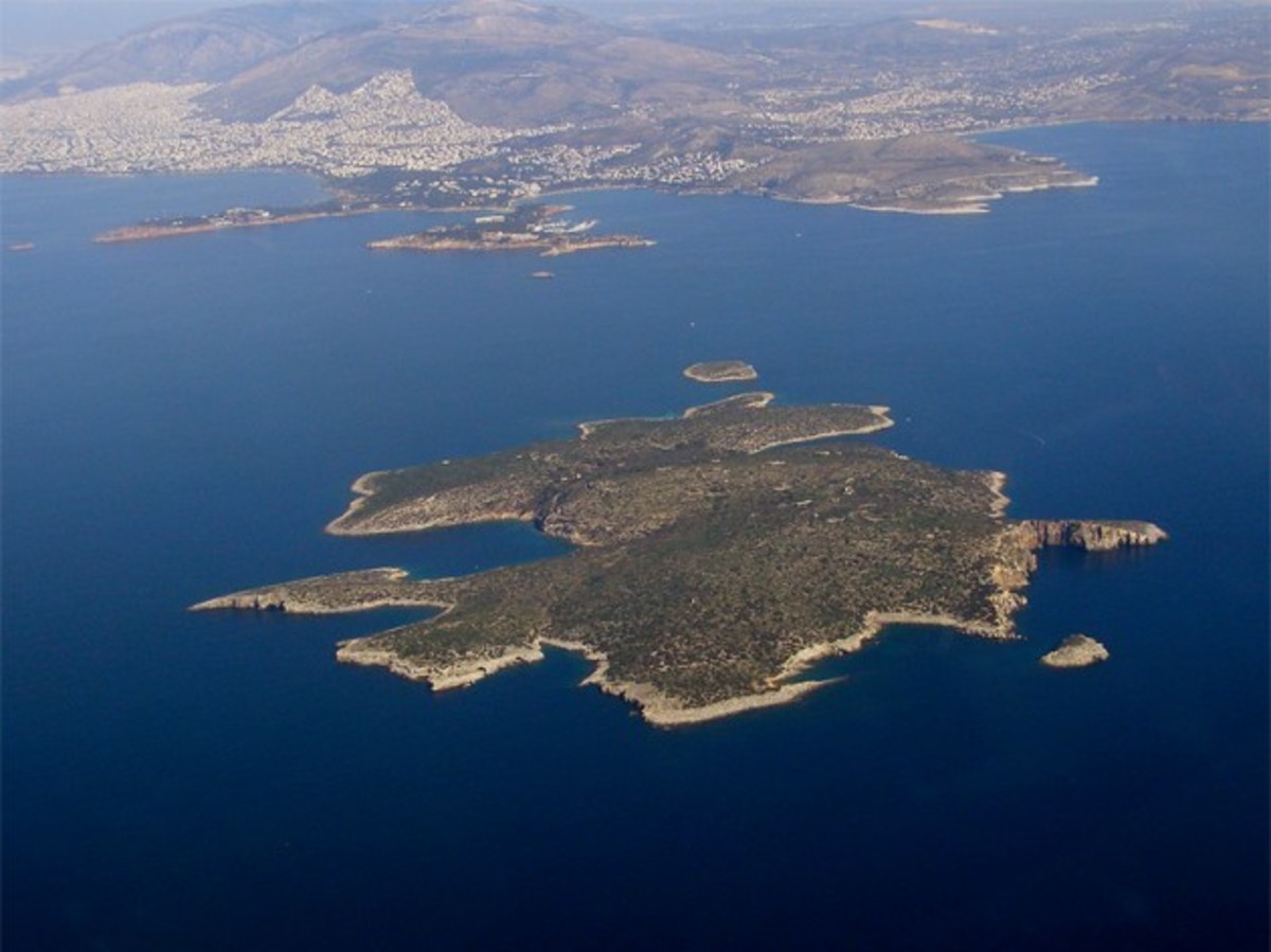 Η Ελλάδα εκποιείται – SOS για τη νήσο Φλέβες!