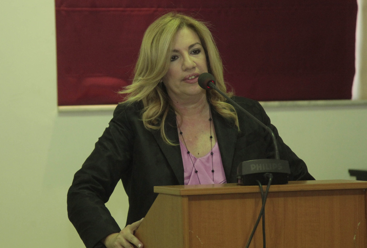 Φ. Γεννηματά: Αδιανόητο το ΠΑΣΟΚ να συζητά την αυτοδιάλυσή του