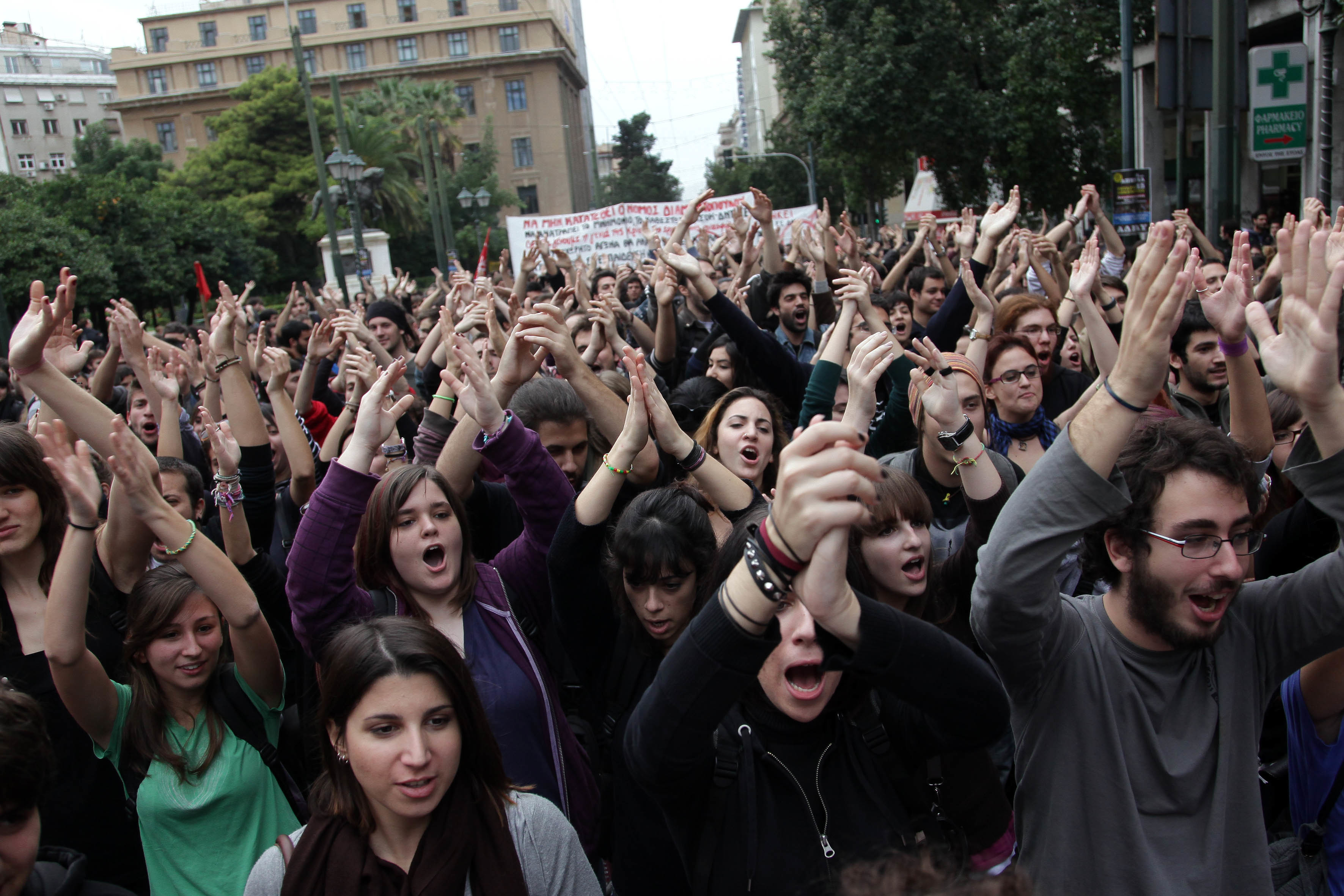 Οι 3 πολιτικοί αρχηγοί είπαν το ΟΚ για αλλαγές στην Παιδεία