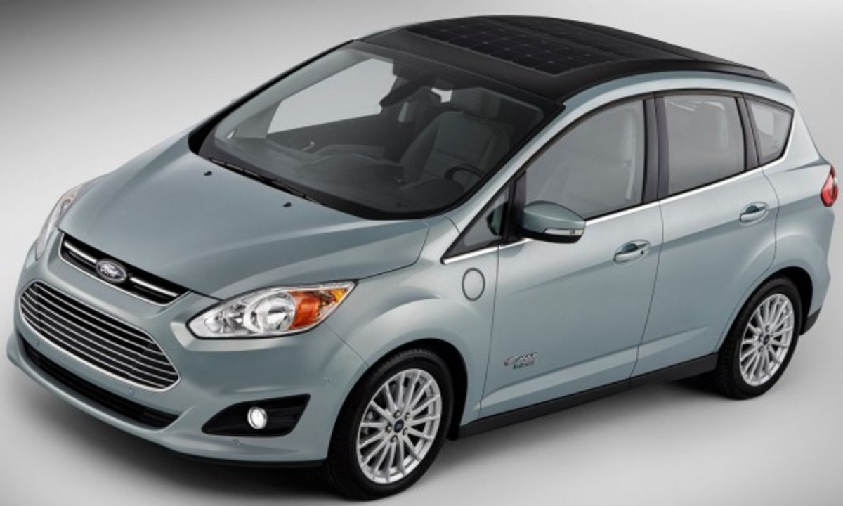 Ford: Πρωτότυπο C-Max που φορτίζει από τον ήλιο (VIDEO)