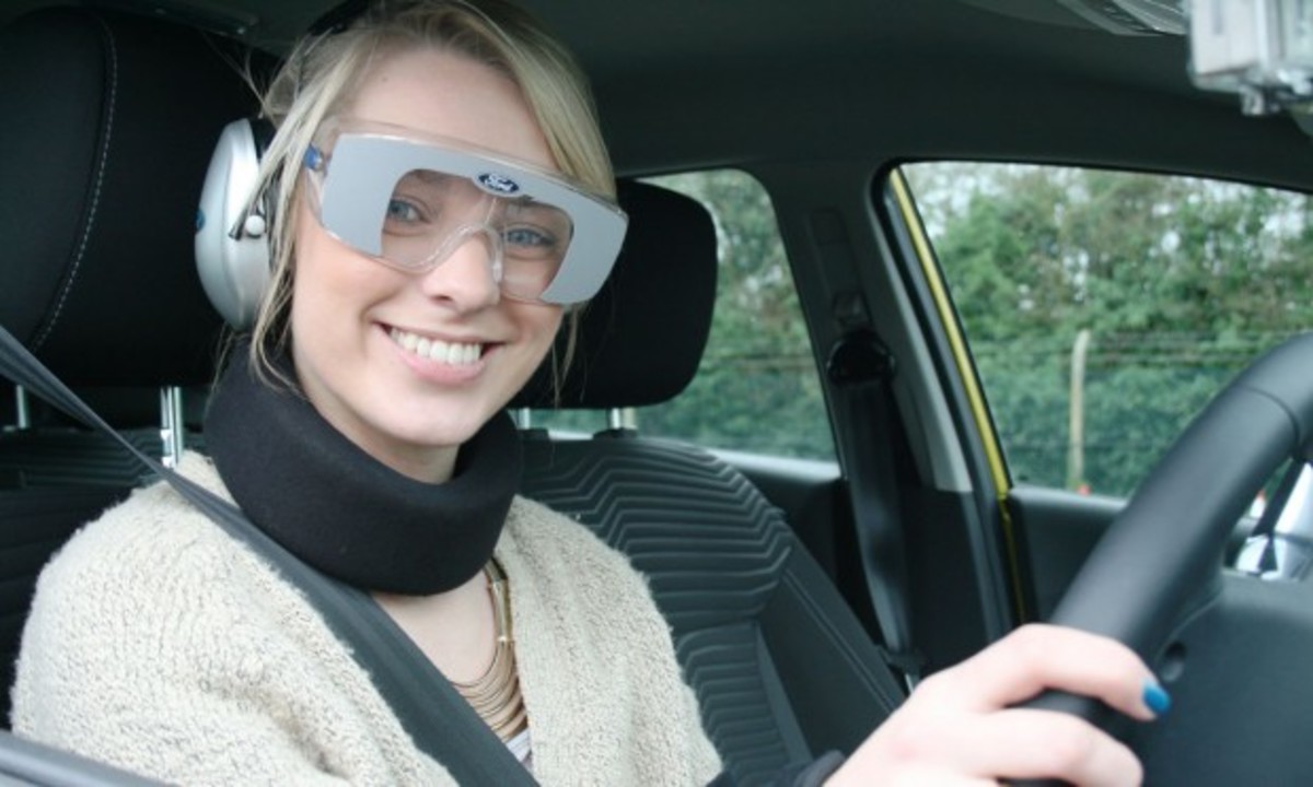 Το “Drink Driving Suit” της Ford μας δείχνει πόσο επηρεάζει την οδήγηση το αλκοόλ (VIDEO)