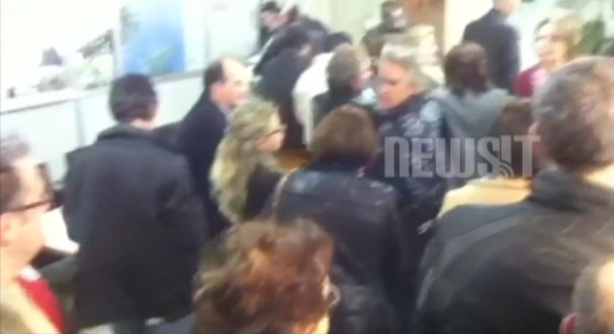 To αδιαχώρητο στις εφορίες