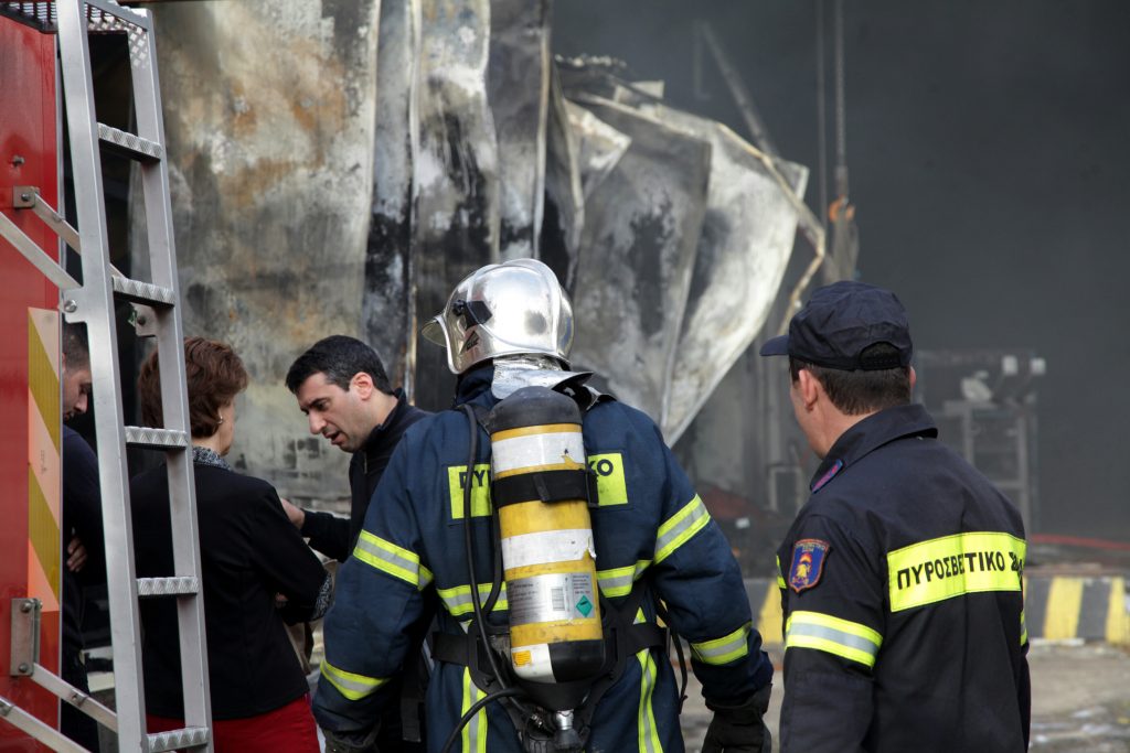 Εμπρηστική επίθεση στα γραφεία της Athens Voice