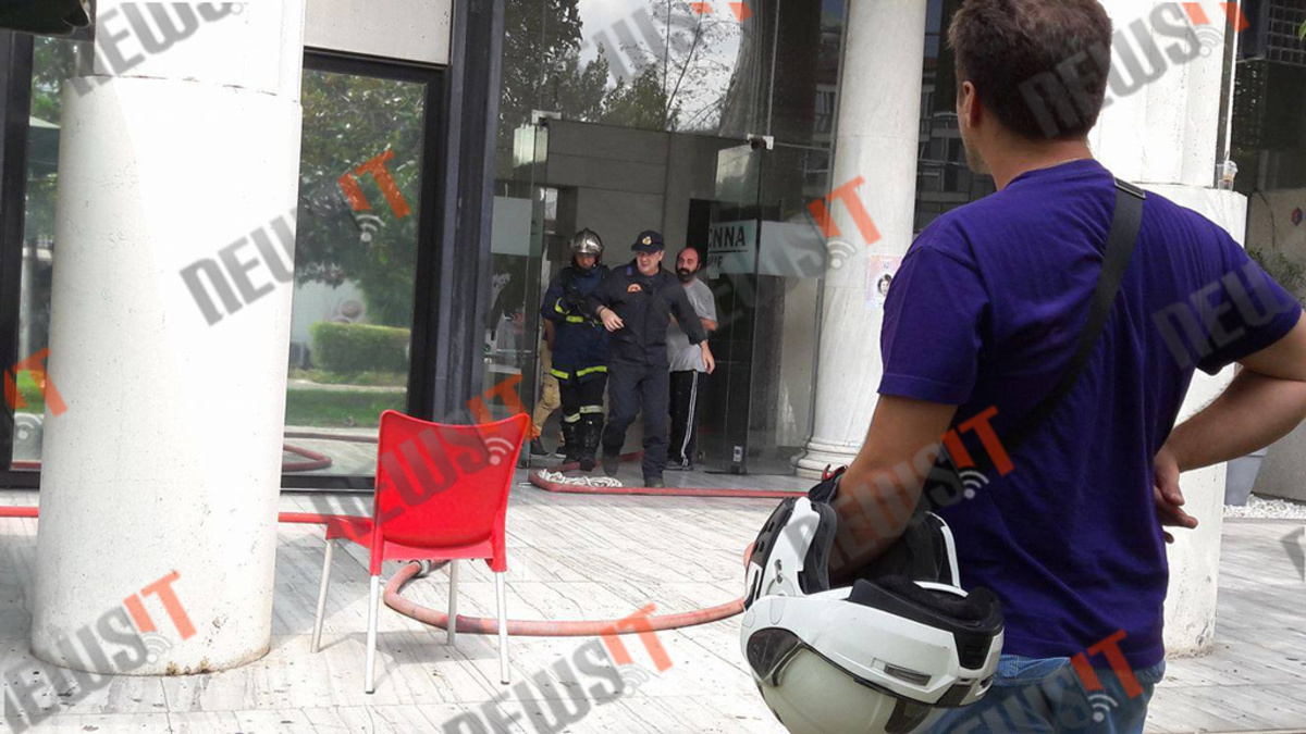 Φωτιά στον ΑΝΤ1 στο Μαρούσι – Για αρκετή ώρα δεν εξέπεμπε το κανάλι! [pics]