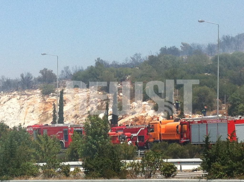 Δύο πύρινα μέτωπα στην Αττική – Τέθηκαν υπό έλεγχο πριν κάψουν σπίτια