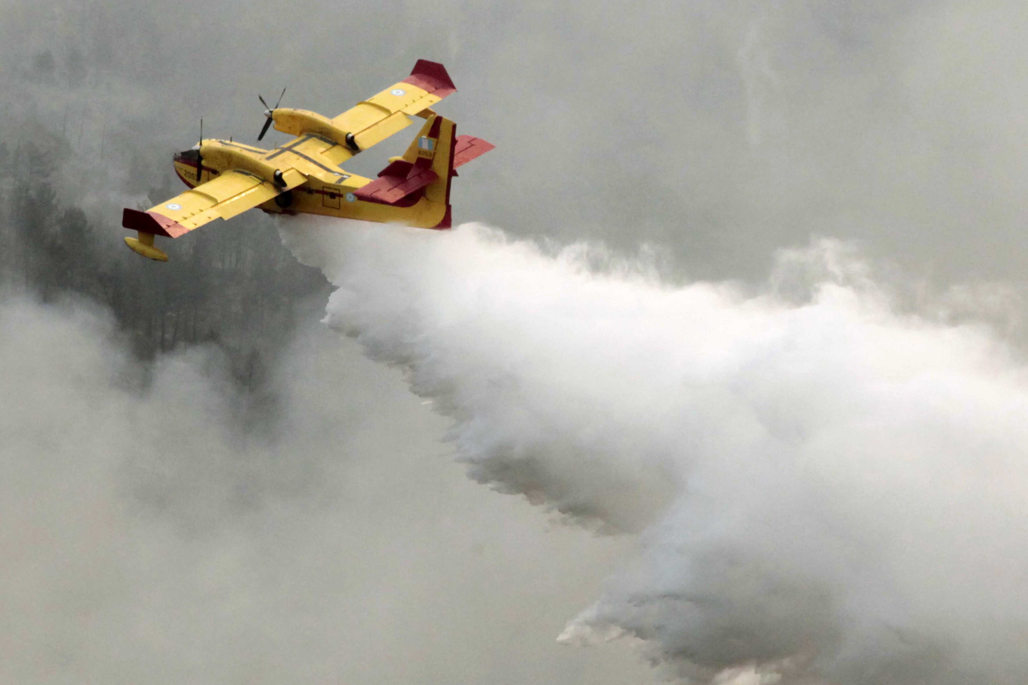 Με γερασμένα canadair θα αντιμετωπίσουμε τις φωτιές