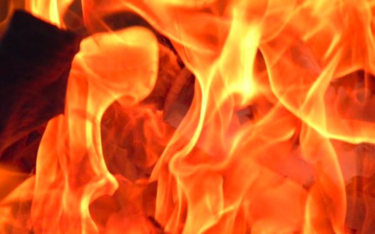 Σε κρίσιμη κατάσταση νοσηλεύεται γυναίκα που επιχείρησε να αυτοπυρποληθεί