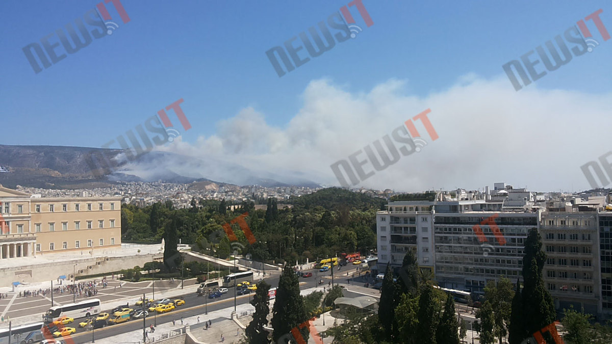 Φωτιά στον Υμηττό: Έφτασε μέχρι το… Σύνταγμα! (ΦΩΤΟ)