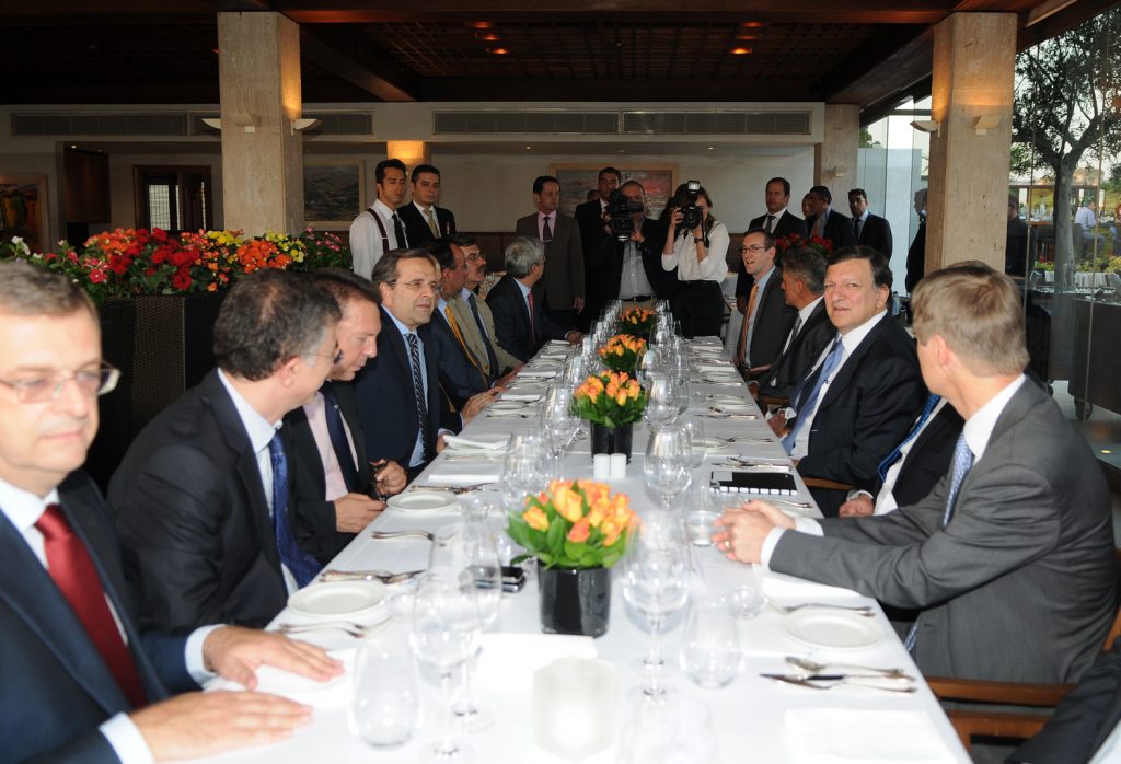 Το δείπνο του πρωθυπουργού με τον Μπαρόζο – ΦΩΤΟ