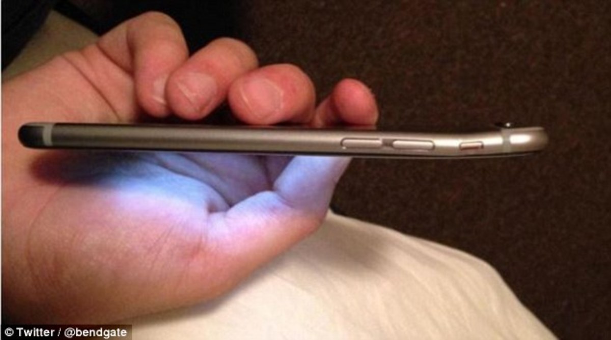 Η ώρα της διακωμώδησης για το iPhone 6! (PHOTOS)