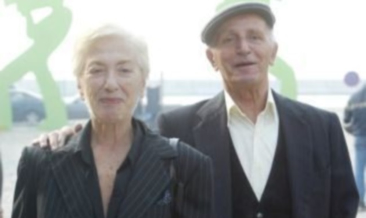 Σκληρή μάχη με τον καρκίνο δίνει η σύζυγος του “σκληρού του σινεμά”