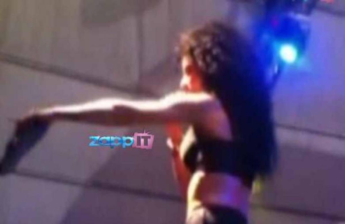 “Ένα χειροκρότημα στο μα…α!” Είπε η Φουρέιρα σε θαυμαστή που της πέταξε σαγιονάρα!