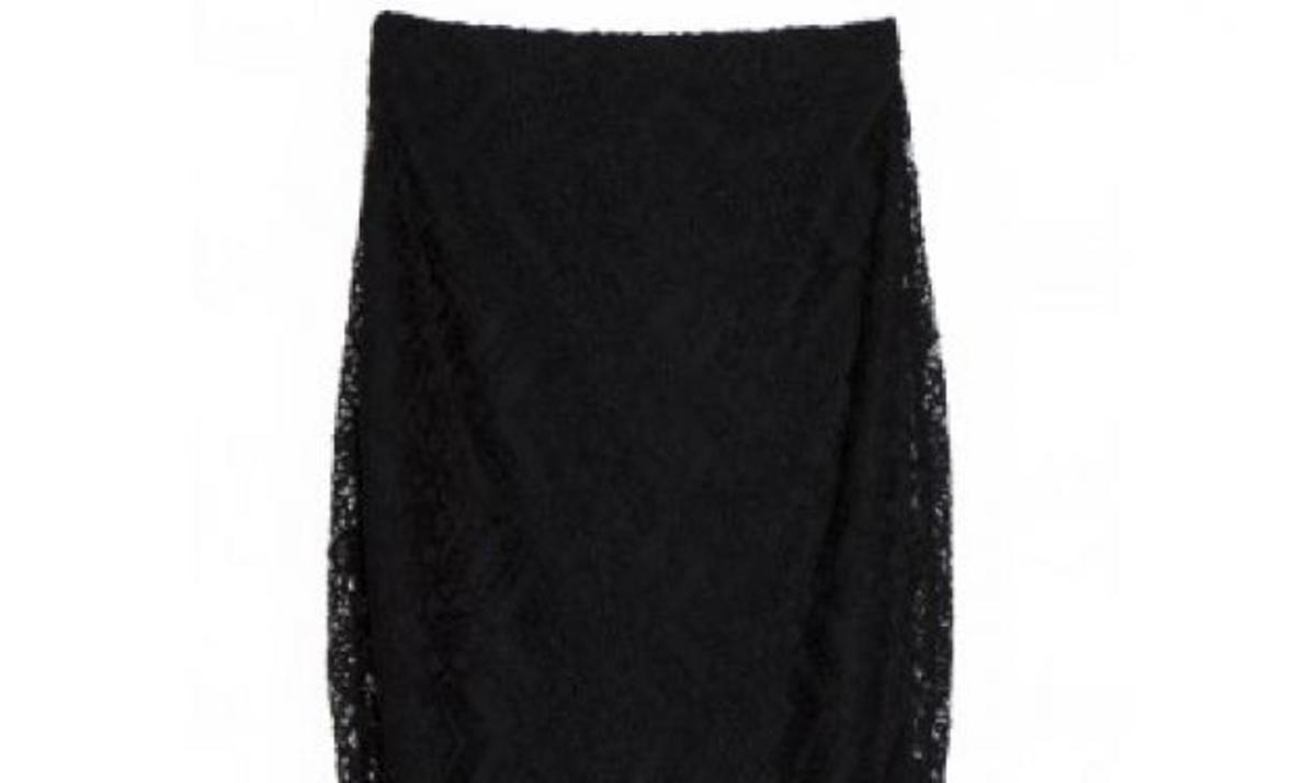 Κάνε δική σου αυτή τη μαύρη pencil φούστα με δαντέλα!
