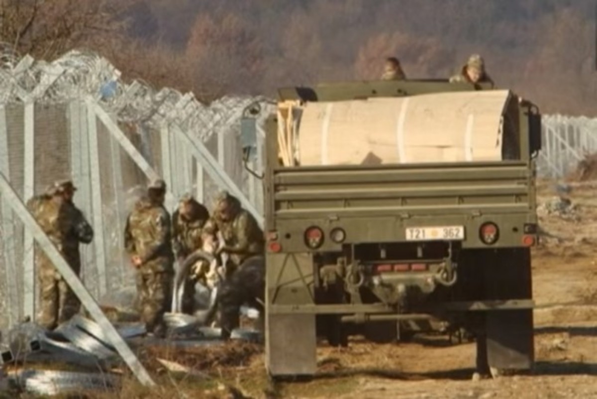 Και δεύτερος φράχτης στα σύνορα Ελλάδας – ΠΓΔΜ – ΒΙΝΤΕΟ
